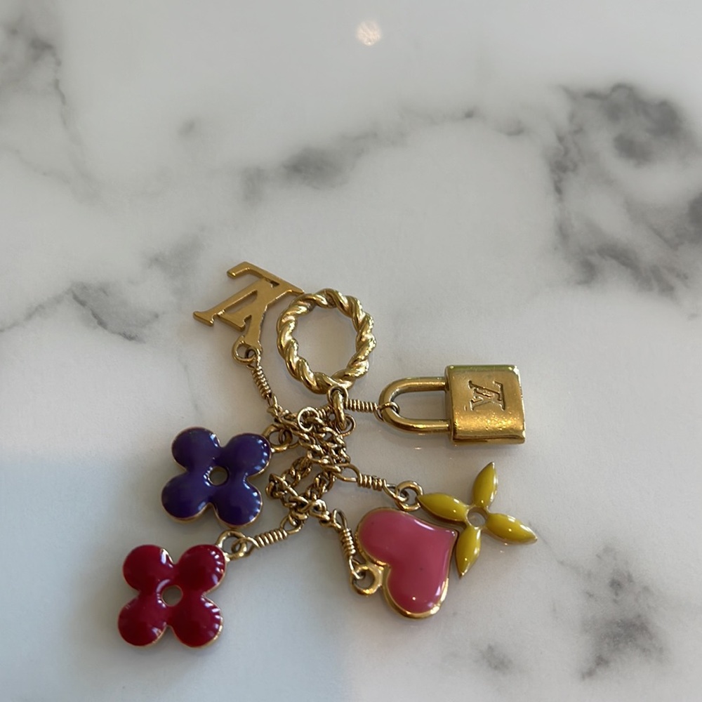 Louis Vuitton Multicolor Monogram Tiff Sweet Necklace
